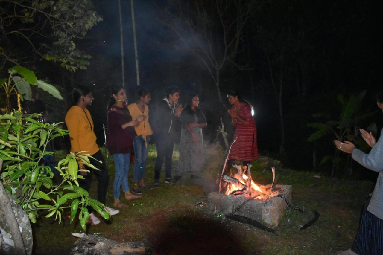 Munnar Tent Hills Resort Devikolam Eksteriør billede